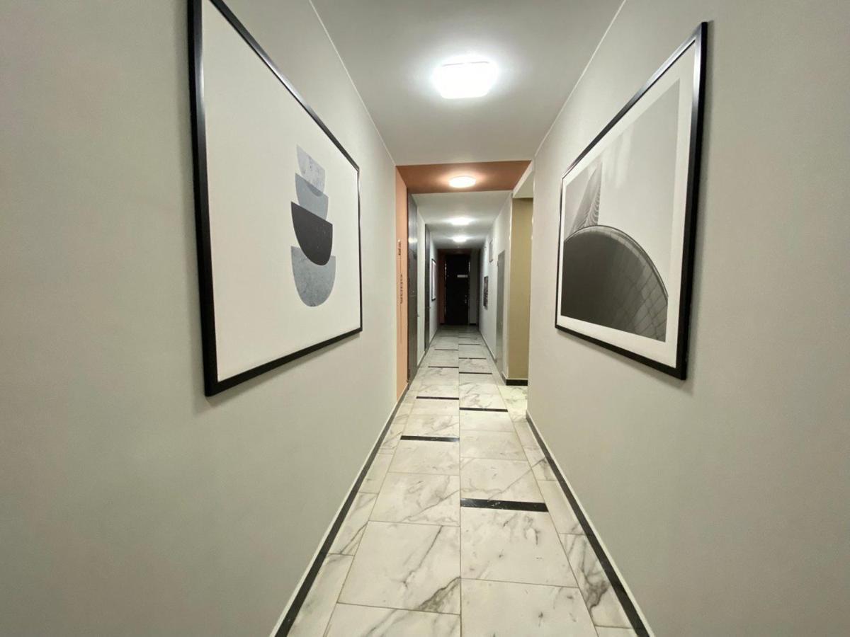 Whitehome In Panorama Park Astana Bagian luar foto